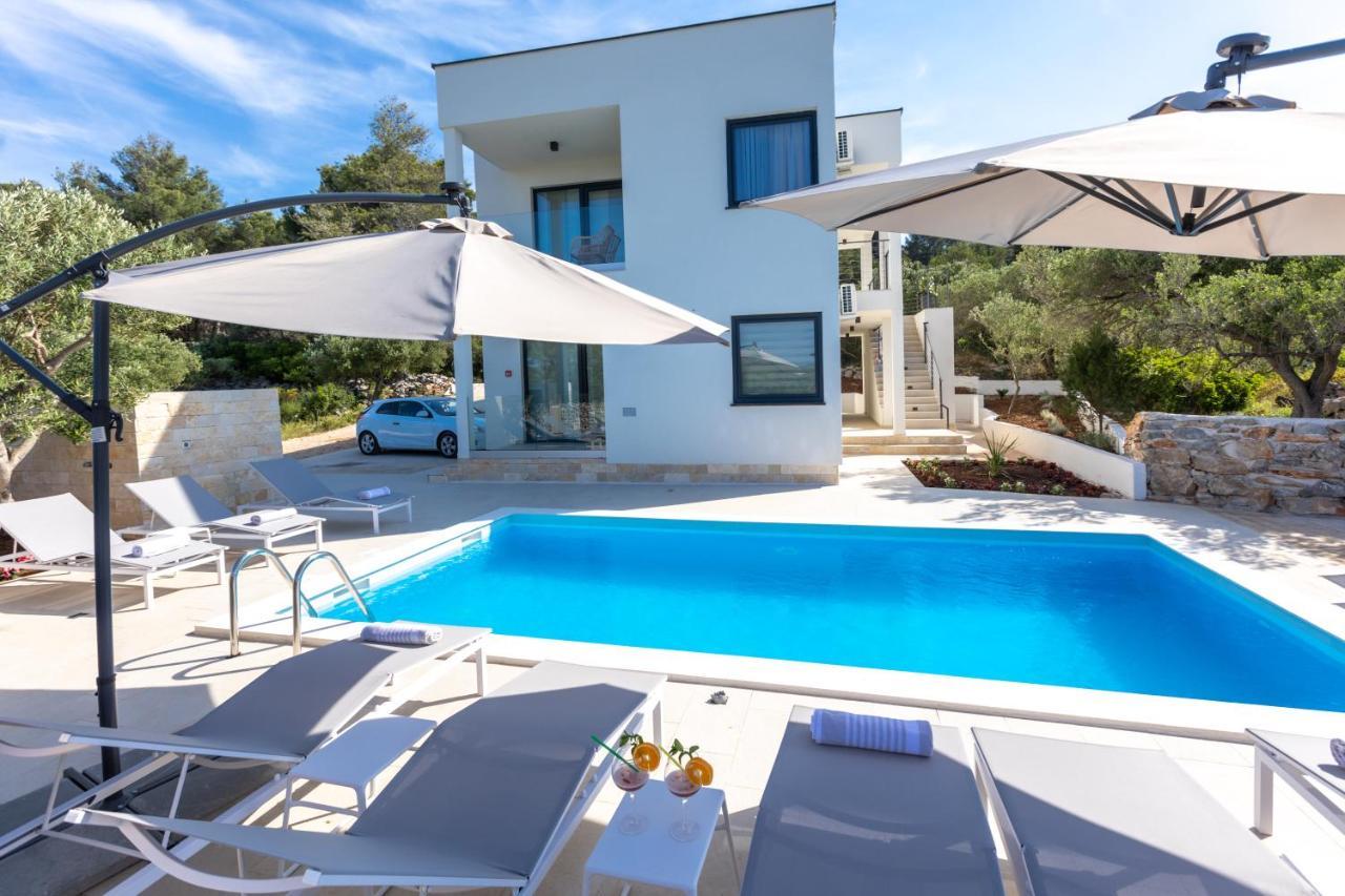 Luxury Apartments Mauro With Heated Pool Božava Exterior foto