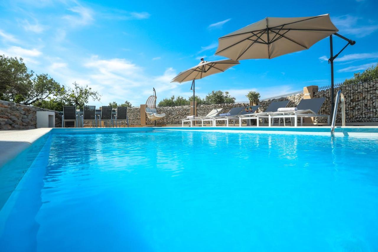 Luxury Apartments Mauro With Heated Pool Božava Exterior foto