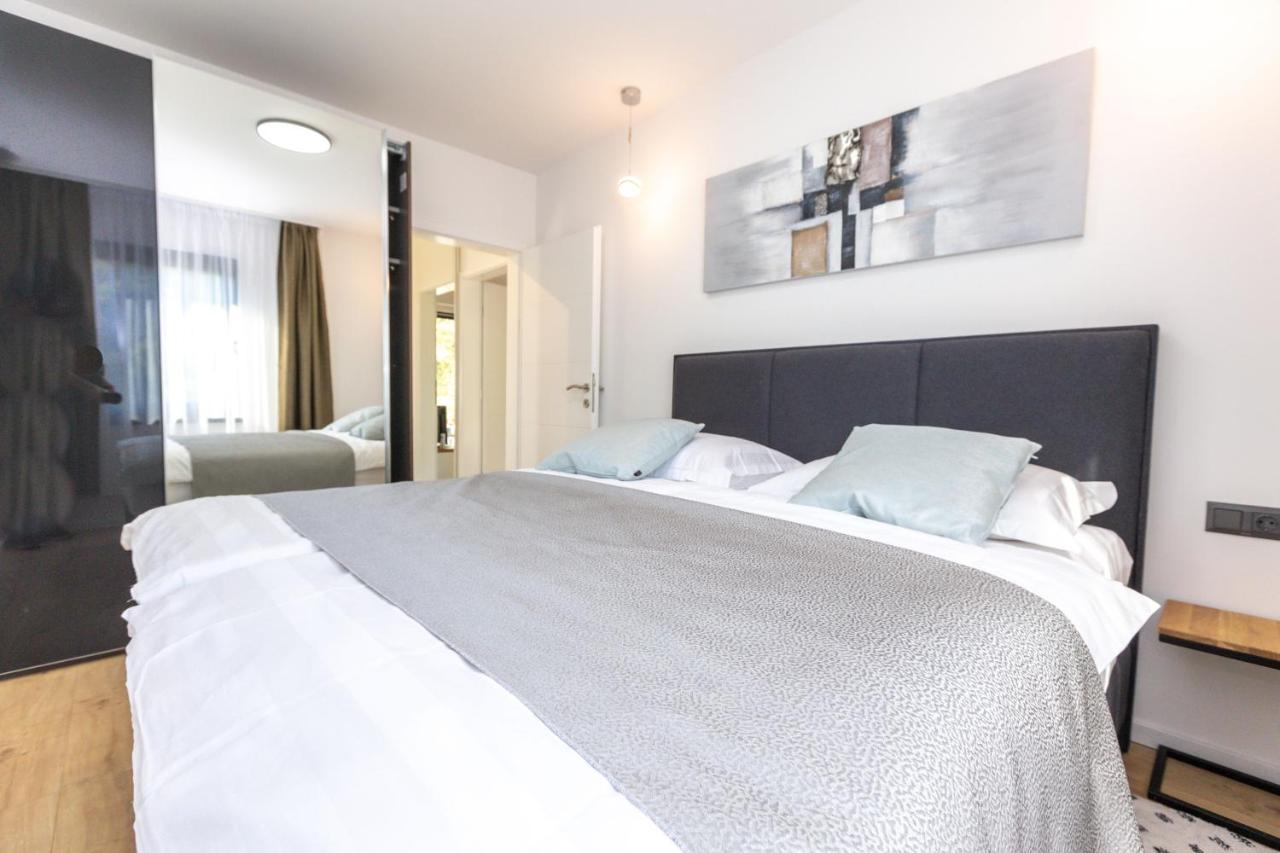 Luxury Apartments Mauro With Heated Pool Božava Exterior foto